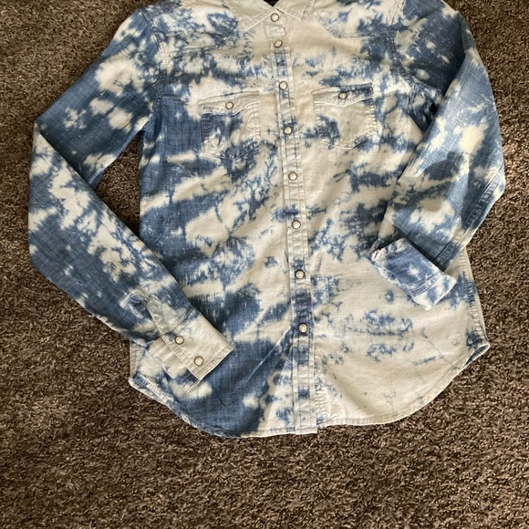 American Eagle Outfitters Blue and White Denim Shirt - Picture 2 of 7